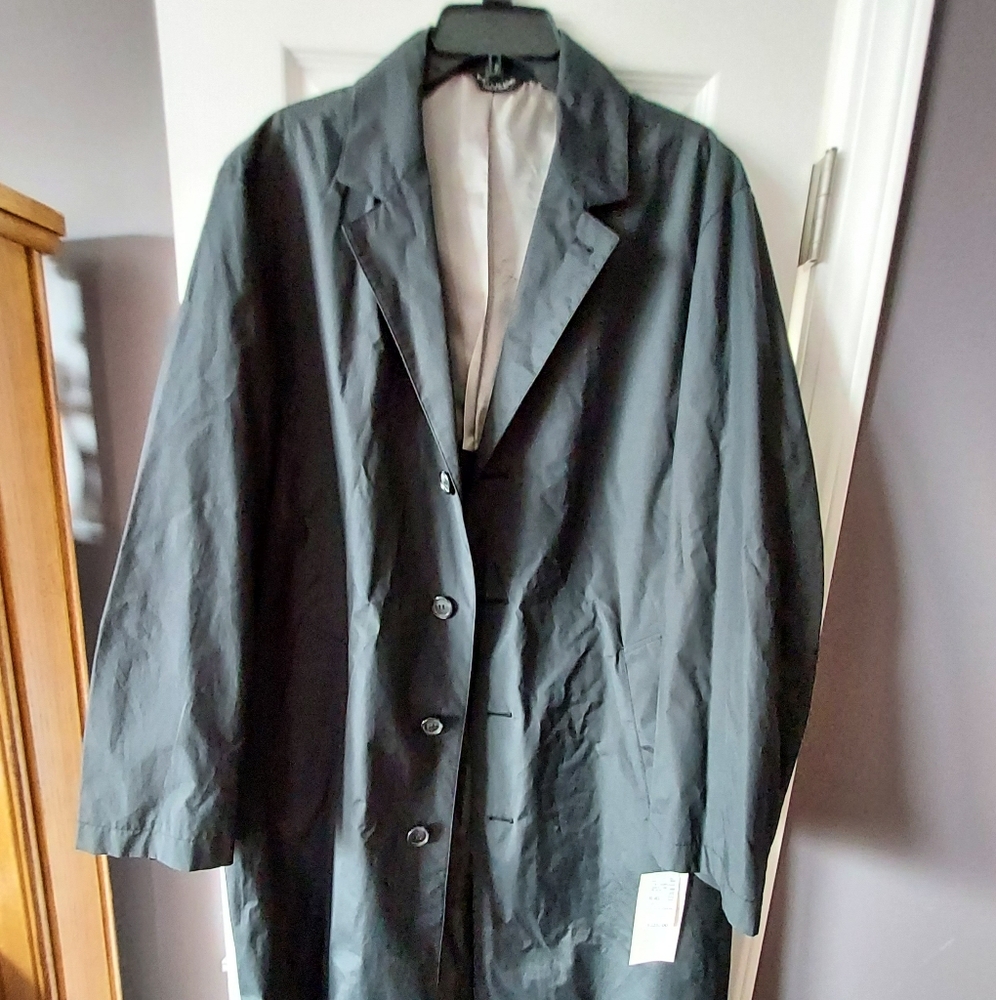Jos A Bank topcoat/raincoat black NWT 40R